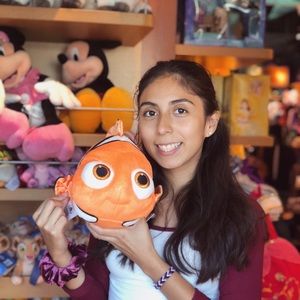 Meet your Posher, Nathaly